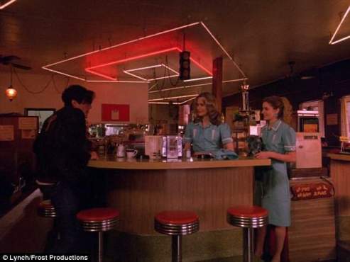 19511543_10154718635447671_2924825749748761151_n