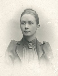 Portait of Hilma af Klint. Photographer unknown